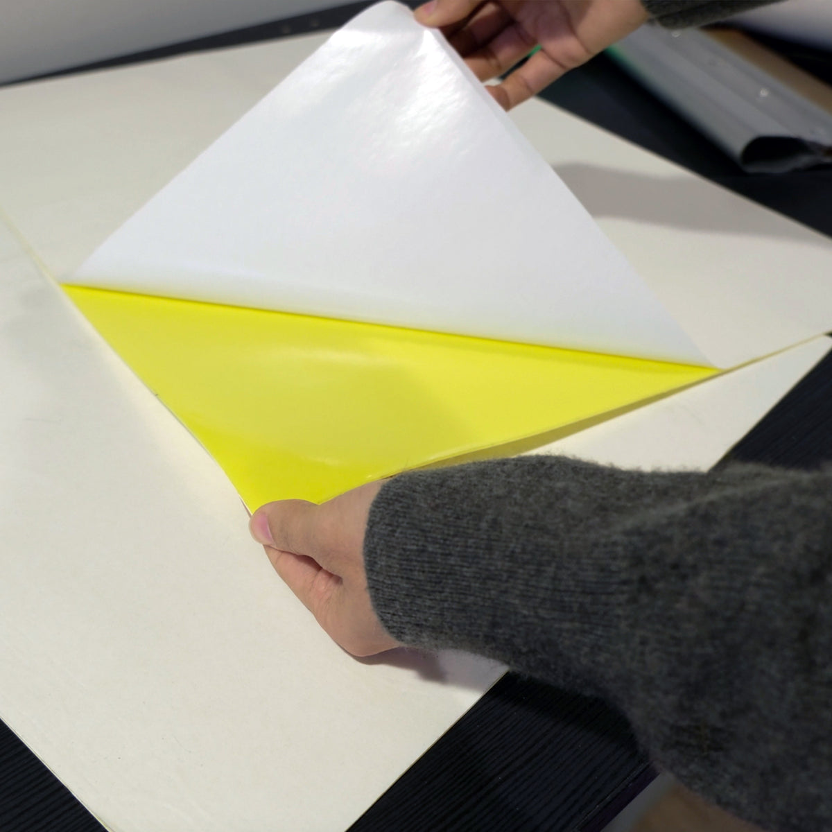 Pallet Grip - 21" x 15.5" - ScreenPrintDirect