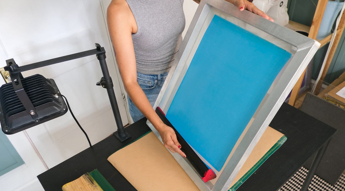 How to Coat Screens:  9 Principles Every Screen Printer Needs to Know